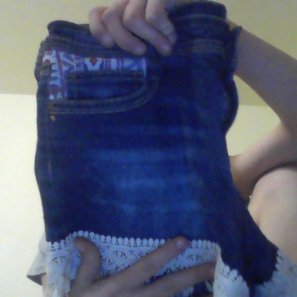 Shorts - Picture 6 of 10